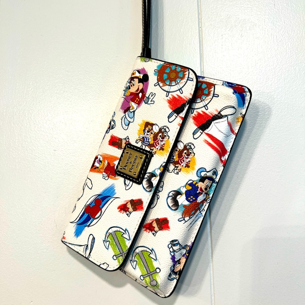 Dooney Disney Cruise Line Wristlet  BRAND NEW